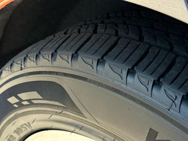 Photo of 2023 Granite Crystal Clearcoat Metallic Chrysler Pacifica