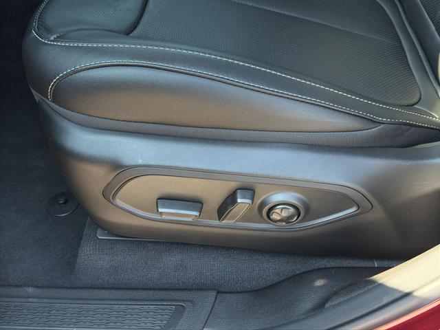 Photo of 2025 Velvet Red Pearlcoat Jeep Grand Cherokee L