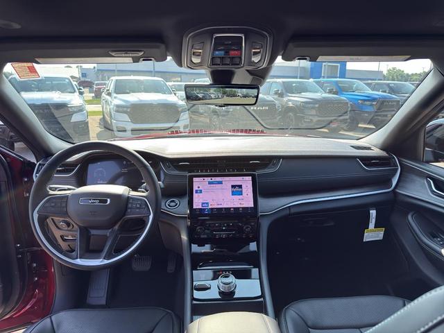 Photo of 2025 Velvet Red Pearlcoat Jeep Grand Cherokee L