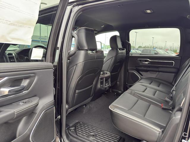 Photo of 2025 Diamond Black RAM 1500