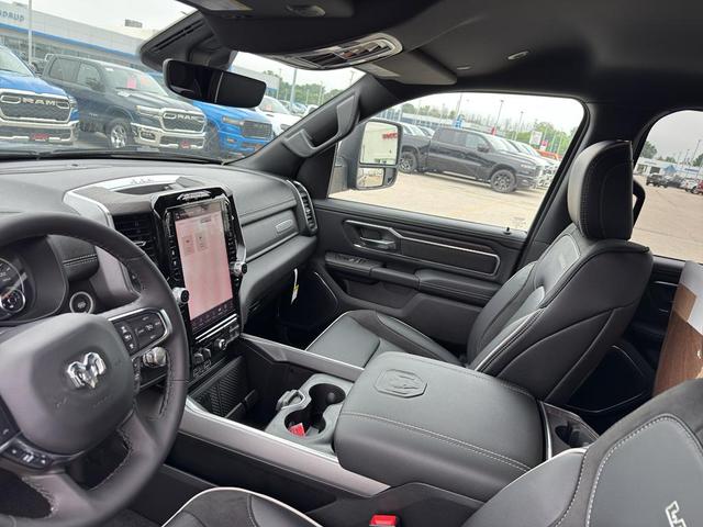 Photo of 2025 Diamond Black RAM 1500