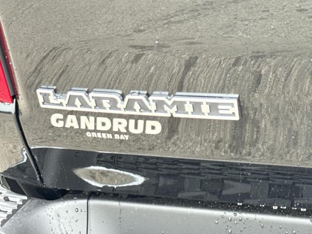 Photo of 2025 Diamond Black RAM 1500