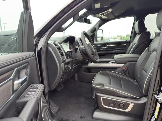Photo of 2025 Diamond Black RAM 1500