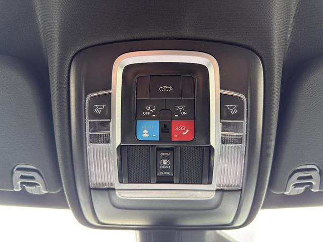 Photo of 2025 Diamond Black RAM 1500