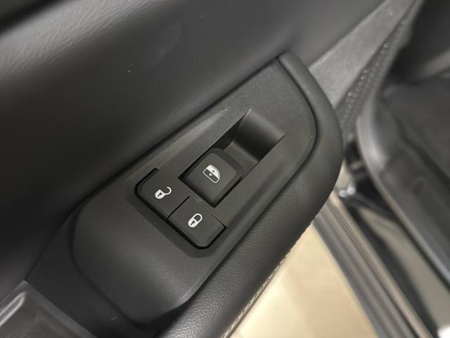 Photo of 2025 Diamond Black Jeep Grand Cherokee