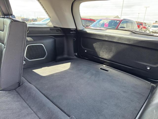 Photo of 2022 Bright White Jeep Grand Cherokee