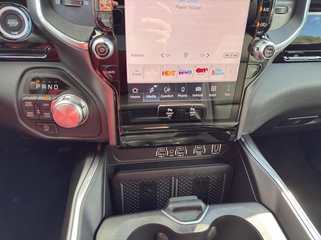 Photo of 2025 Granite Crystal Clearcoat Metallic RAM 1500