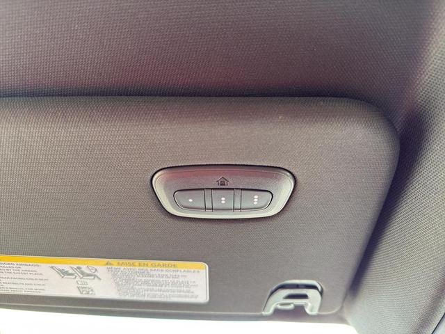 Photo of 2025 Granite Crystal Clearcoat Metallic RAM 1500