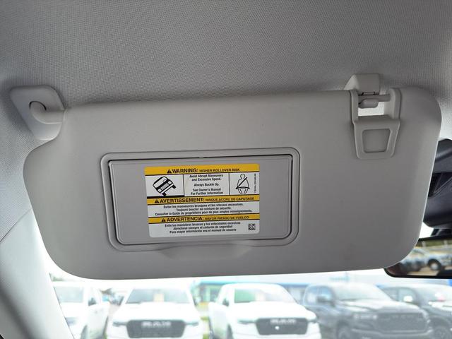Photo of 2022 Iconic Silver Metallic Ford Escape