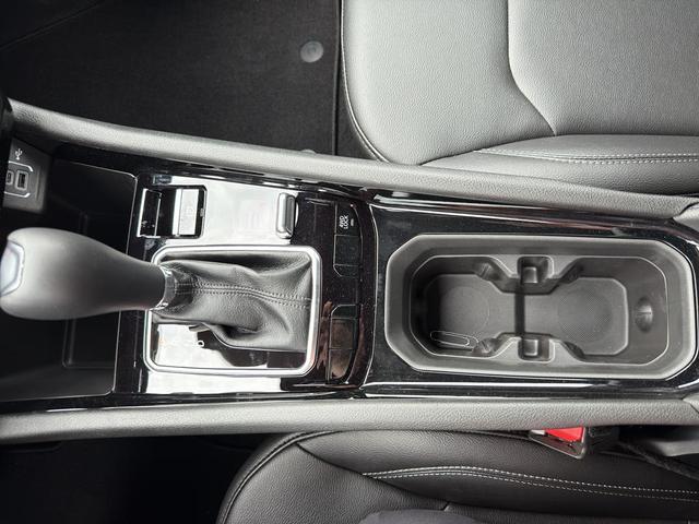 Photo of 2025 Silver Zynith Jeep Compass