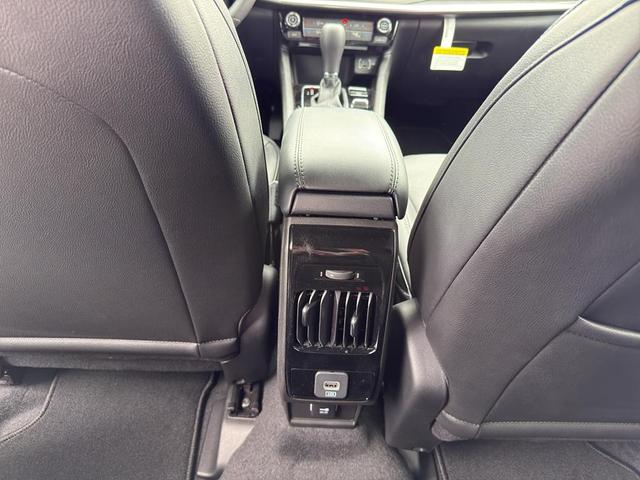 Photo of 2025 Silver Zynith Jeep Compass