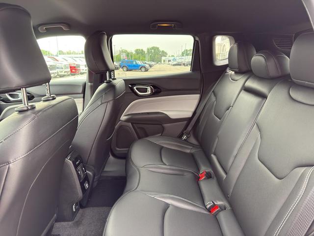 Photo of 2025 Silver Zynith Jeep Compass