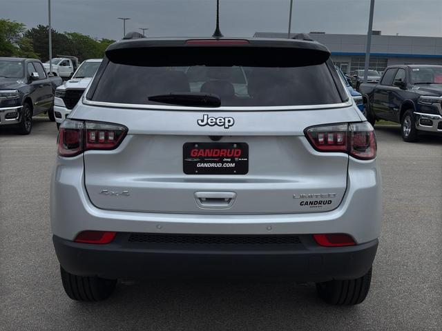 Photo of 2025 Silver Zynith Jeep Compass