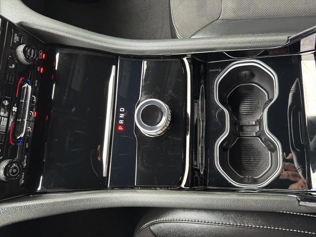 Photo of 2022 Silver Zynith Jeep Grand Cherokee