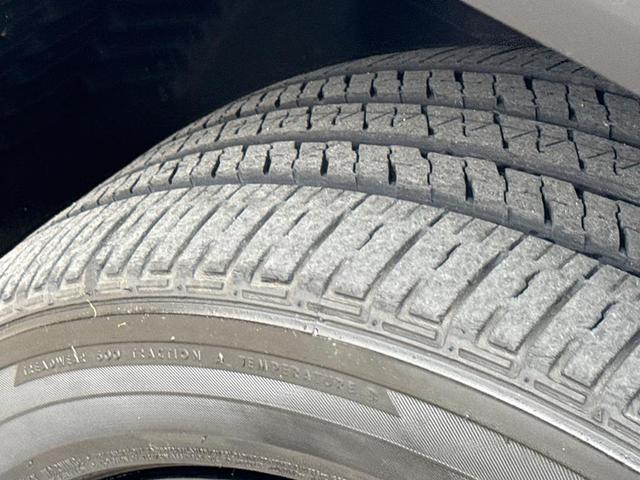 Photo of 2022 Silver Zynith Jeep Grand Cherokee