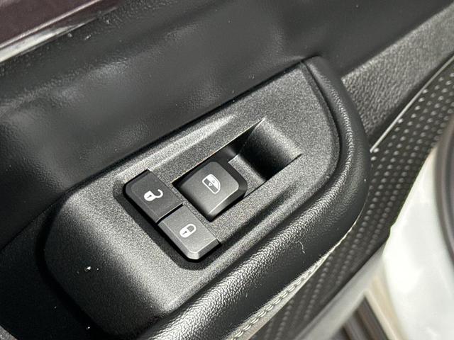 Photo of 2022 Silver Zynith Jeep Grand Cherokee