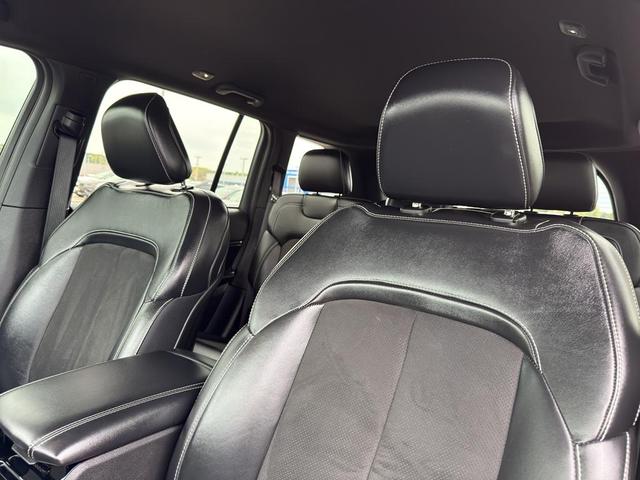 Photo of 2022 Silver Zynith Jeep Grand Cherokee