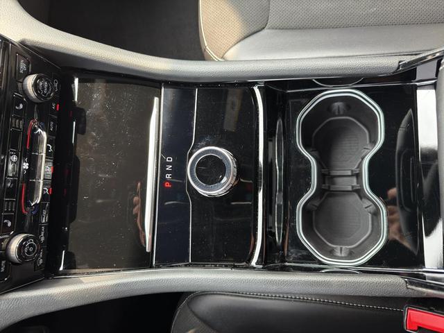 Photo of 2023 Bright White Clearcoat Jeep Grand Cherokee
