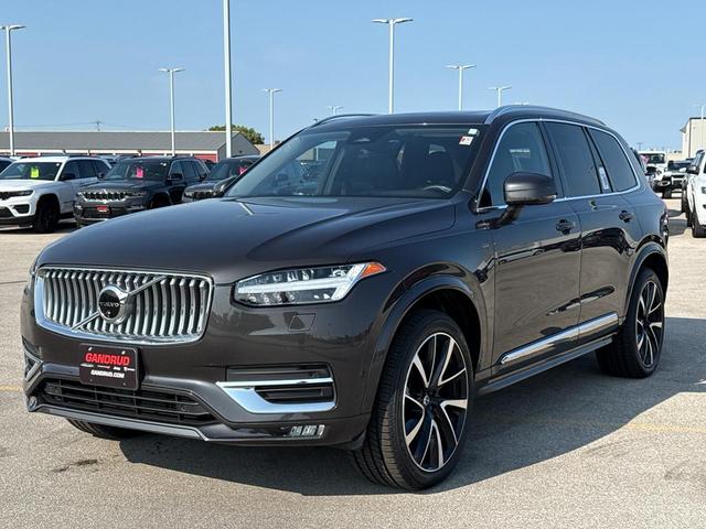 Photo of 2023 Platinum Grey Metallic Volvo XC90