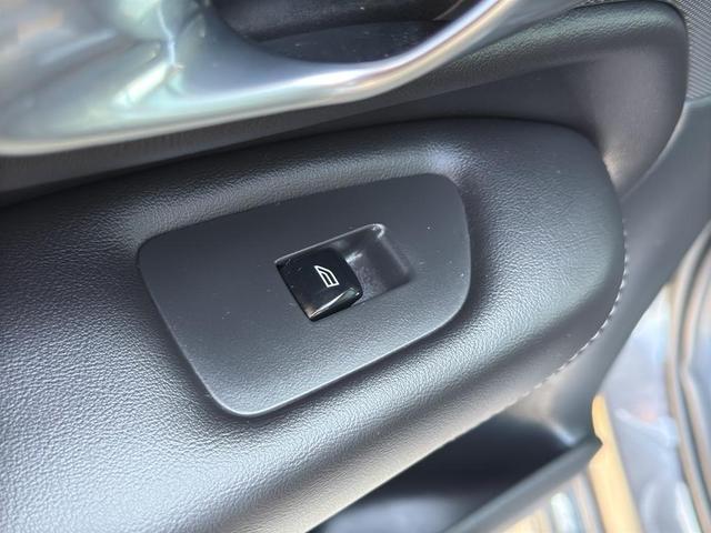 Photo of 2023 Platinum Grey Metallic Volvo XC90