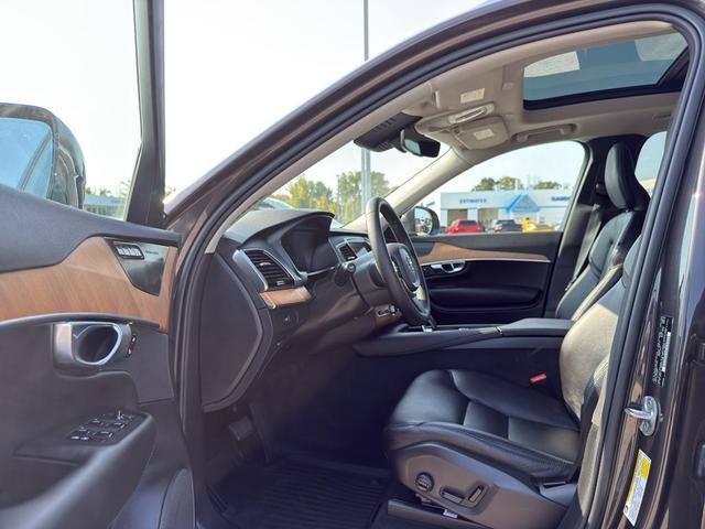 Photo of 2023 Platinum Grey Metallic Volvo XC90