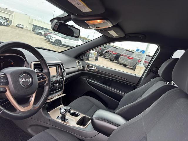 Photo of 2014 Deep Cherry Red Crystal Pearlcoat Jeep Grand Cherokee