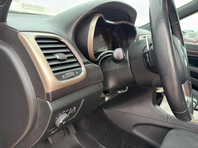 Photo of 2014 Deep Cherry Red Crystal Pearlcoat Jeep Grand Cherokee