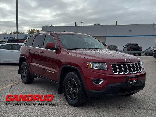 Photo of 2014 Deep Cherry Red Crystal Pearlcoat Jeep Grand Cherokee
