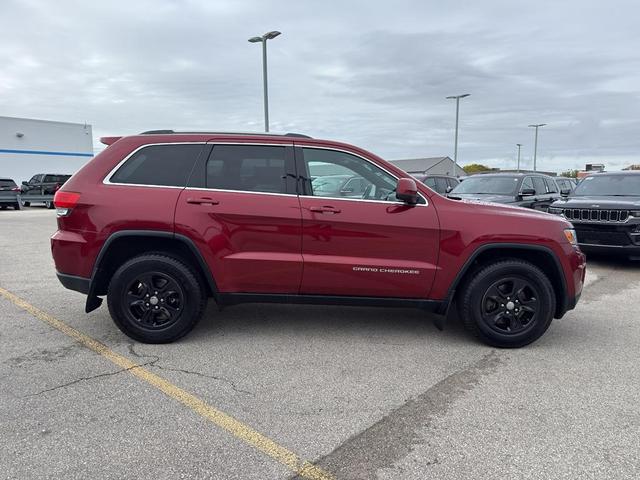 Photo of 2014 Deep Cherry Red Crystal Pearlcoat Jeep Grand Cherokee