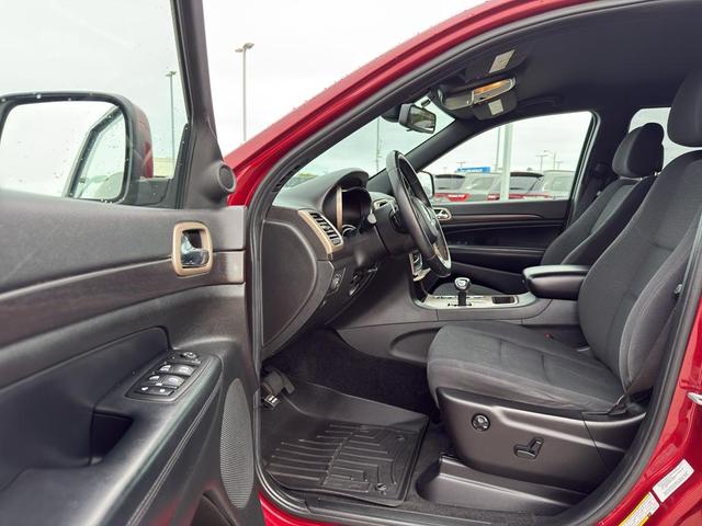 Photo of 2014 Deep Cherry Red Crystal Pearlcoat Jeep Grand Cherokee