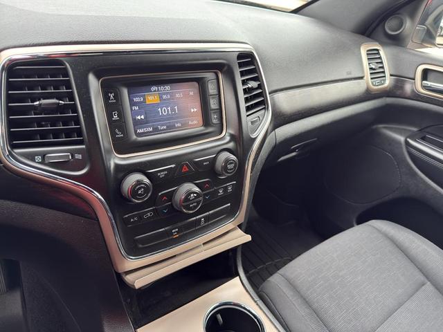 Photo of 2014 Deep Cherry Red Crystal Pearlcoat Jeep Grand Cherokee