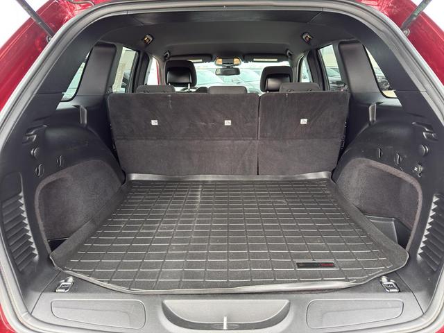 Photo of 2014 Deep Cherry Red Crystal Pearlcoat Jeep Grand Cherokee