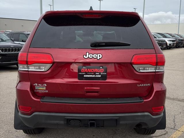 Photo of 2014 Deep Cherry Red Crystal Pearlcoat Jeep Grand Cherokee