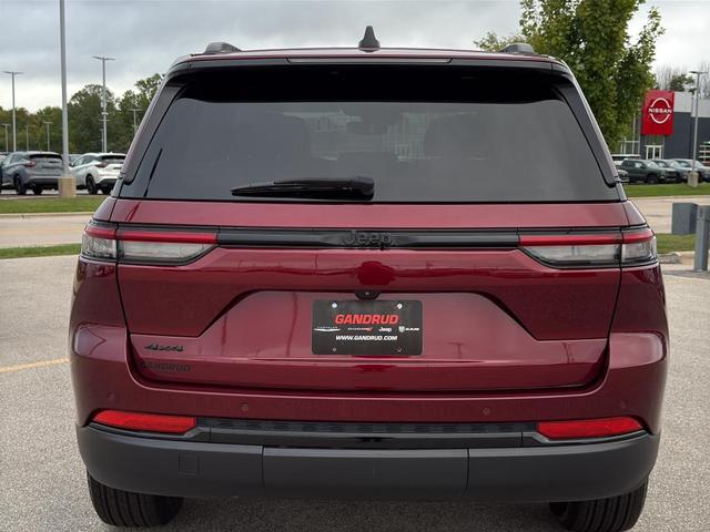 Photo of 2024 Velvet Red Pearlcoat Jeep Grand Cherokee