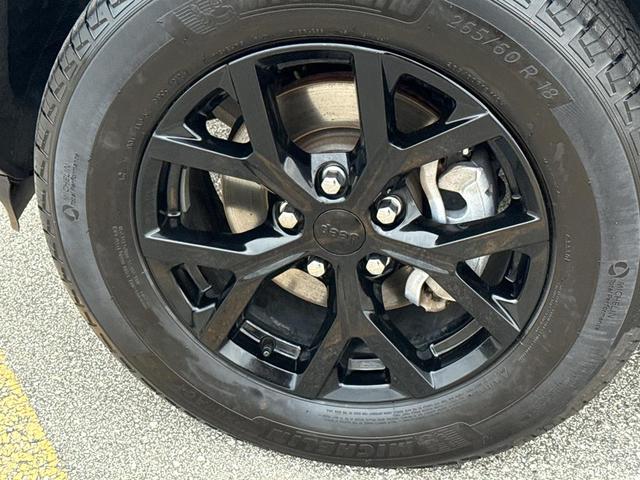 Photo of 2024 Velvet Red Pearlcoat Jeep Grand Cherokee