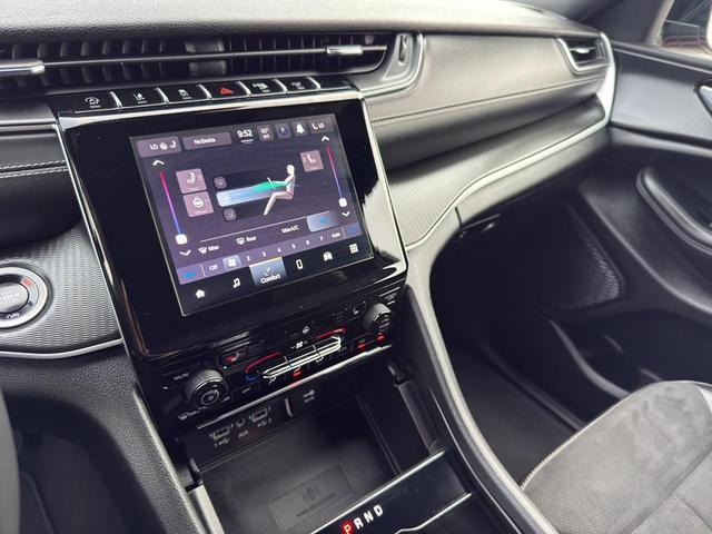 Photo of 2024 Velvet Red Pearlcoat Jeep Grand Cherokee