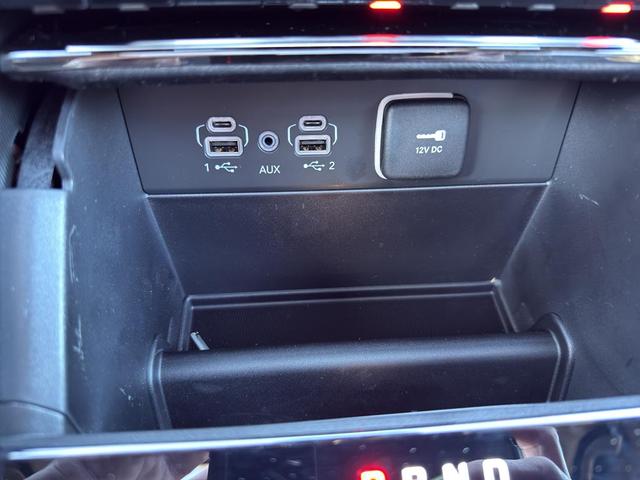 Photo of 2025 Metallic Jeep Grand Cherokee L