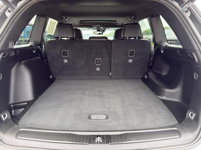 Photo of 2024 Silver Zynith Jeep Grand Cherokee