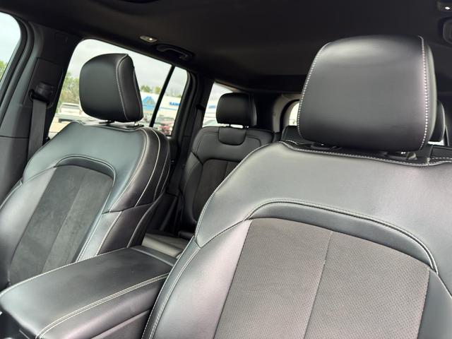 Photo of 2024 Silver Zynith Jeep Grand Cherokee