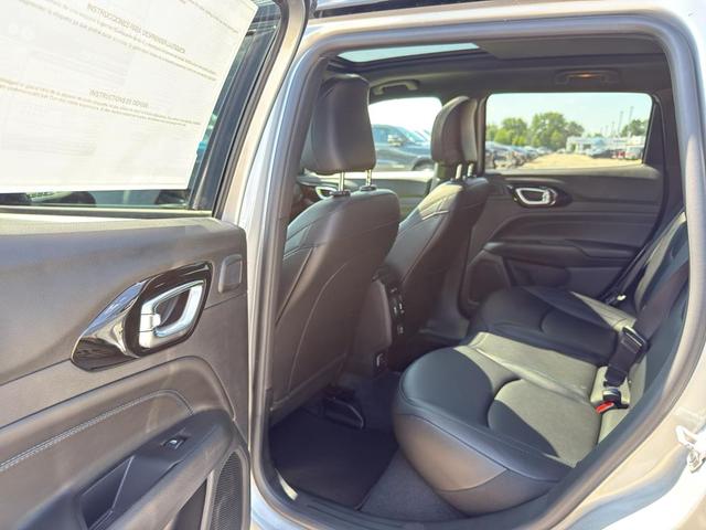 Photo of 2025 Silver Zynith Jeep Compass