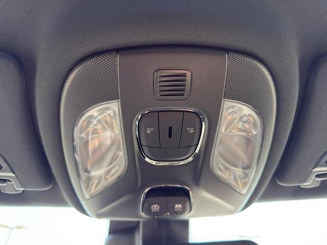 Photo of 2025 Silver Zynith Jeep Compass
