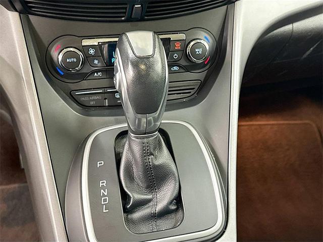 Photo of 2015 White Ford C-Max Hybrid
