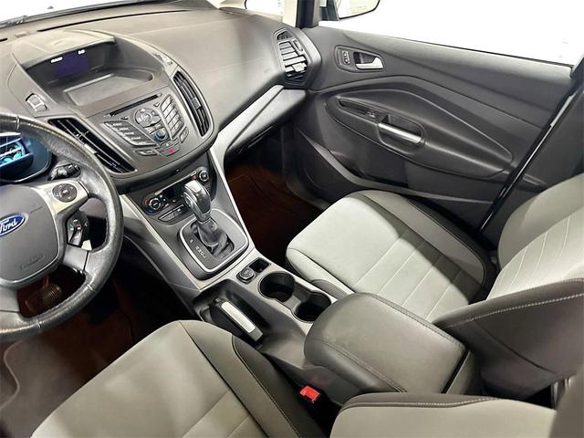 Photo of 2015 White Ford C-Max Hybrid
