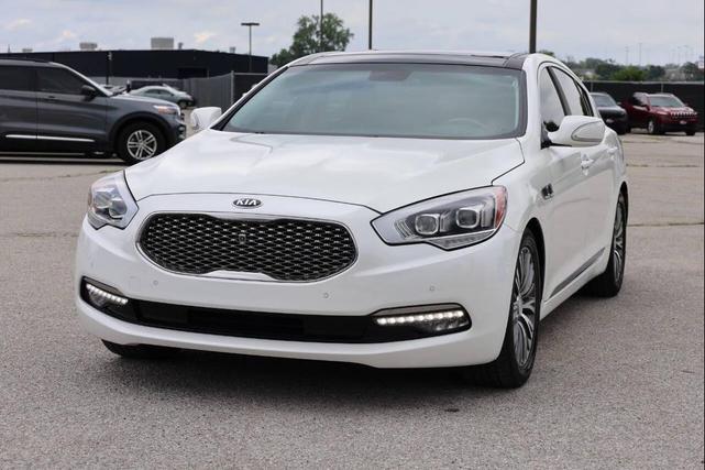 Photo of 2016 White Kia K900
