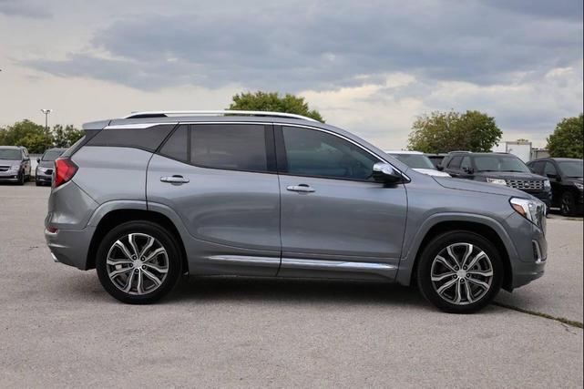 Photo of 2020 Gray GMC Terrain