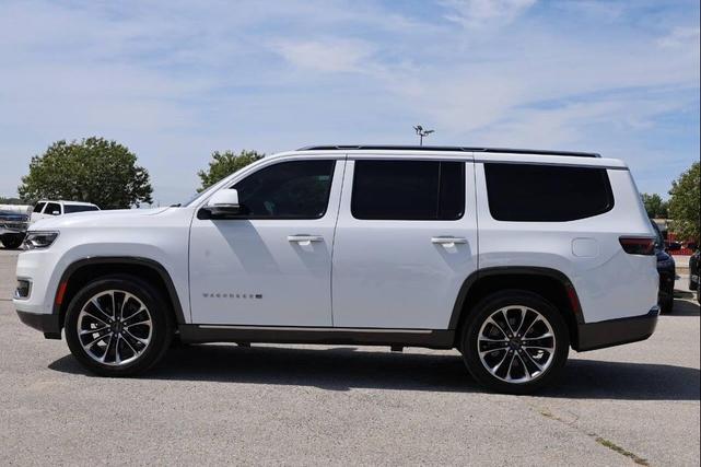 Photo of 2022 White Jeep Wagoneer