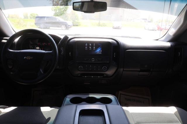 Photo of 2018 Silver Chevrolet Silverado 1500