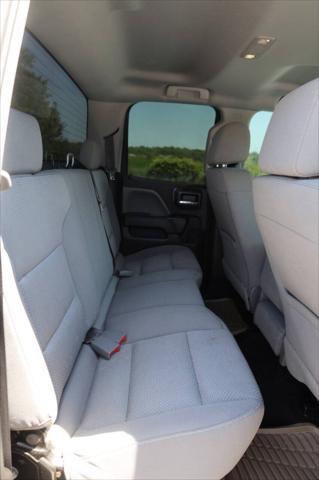 Photo of 2018 Silver Chevrolet Silverado 1500