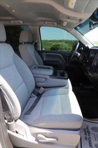 Photo of 2018 Silver Chevrolet Silverado 1500