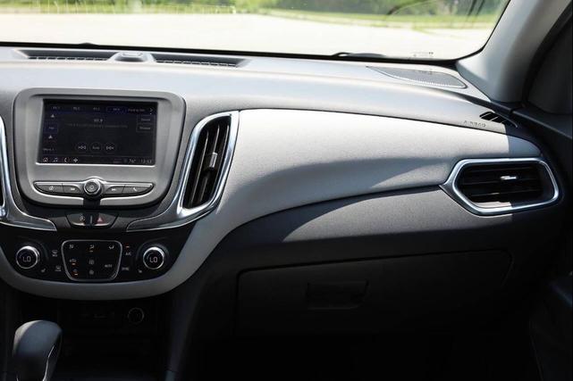 Photo of 2024 Blue Chevrolet Equinox